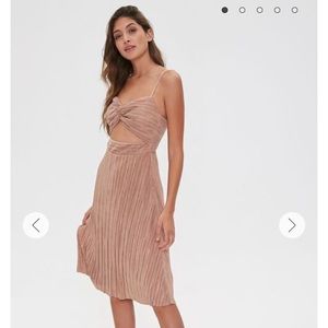 NWT Forever21 Cutout cami dress Size Medium